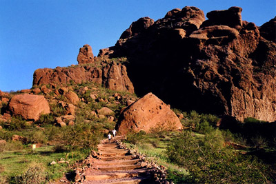 A hiking trail leading towards Camelback Mountain